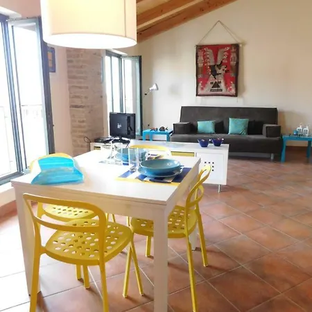 Rovinj's Flowers Apartamento